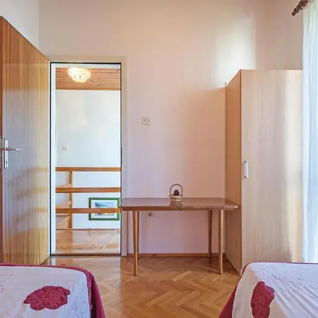 Nyaraló Pomer Póla