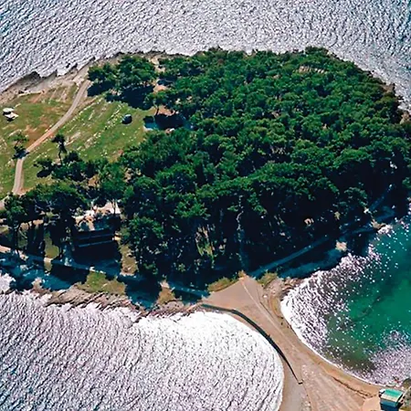 Pomer Nyaraló Póla