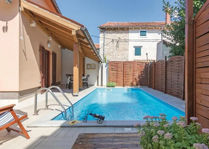 Holiday Home Pula Pomer Pula