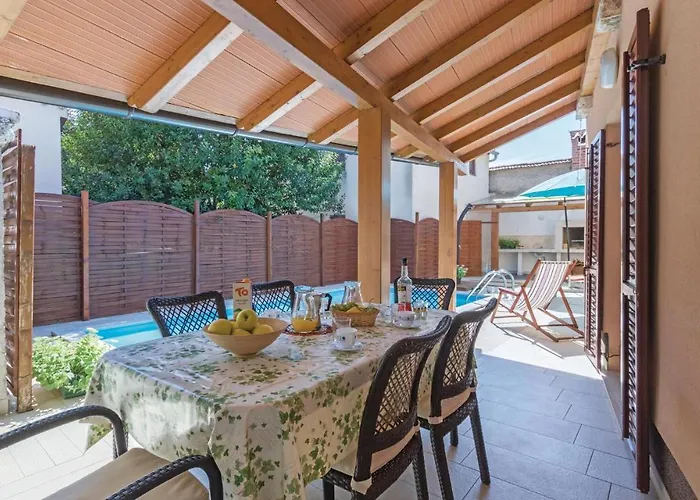 Holiday Home Pula Pomer Pula