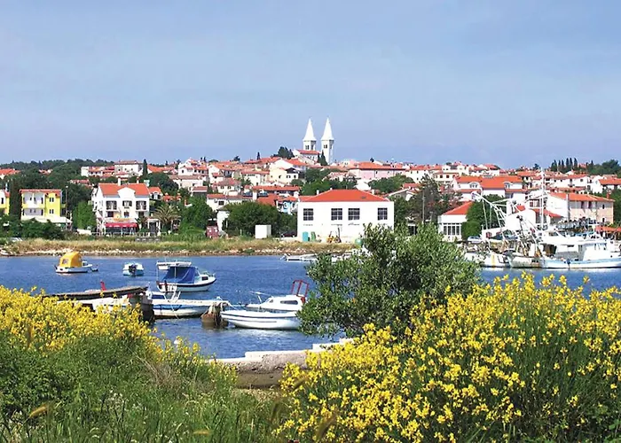 Holiday Home Pula Pomer Vikendica